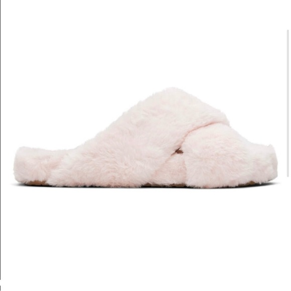 Toms Women's Susie Eva Pink Faux Fur Slip On Slippers Slides Size 6 - Picture 2 of 7
